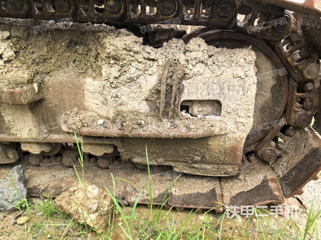 左驱动轮(行走机构) 左驱动轮(行走机构)