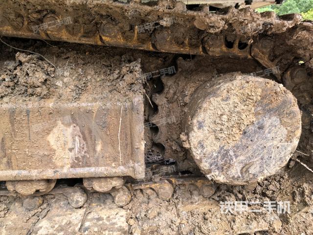 右导向轮(行走机构) 右导向轮(行走机构)