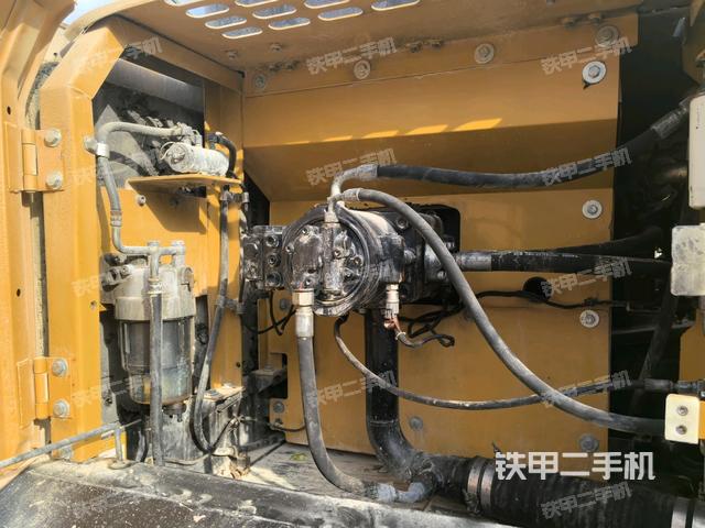 液压泵室(大件舱室) 液压泵室(大件舱室)