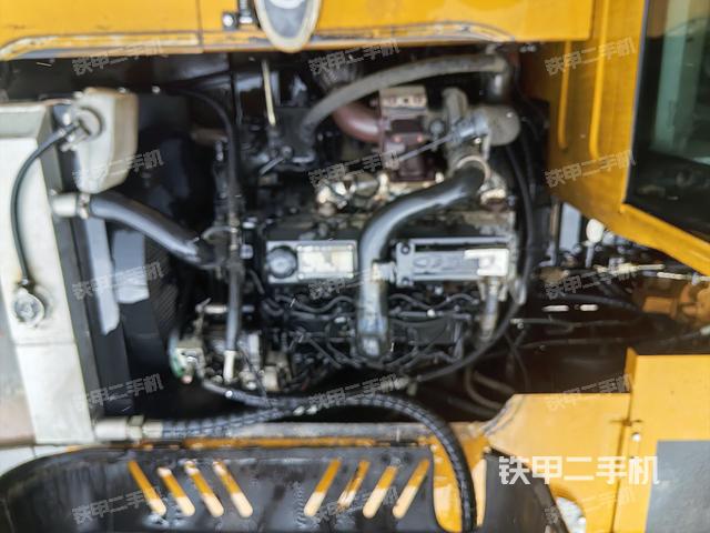 发动机整体俯视（整机外观）