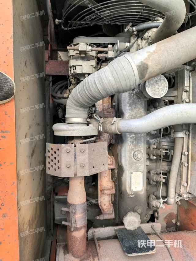 气门室盖螺丝特写（上车部件）