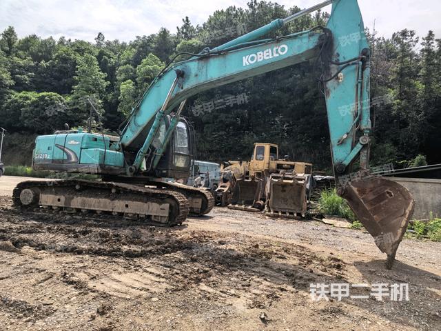 右前45(整机外观) 右前45(整机外观)