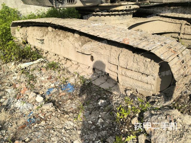 右侧行走马达盖板(行走机构) 右侧行走马达盖板(行走机构)