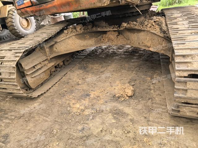 大臂根部 斜视（工作和回转装置）