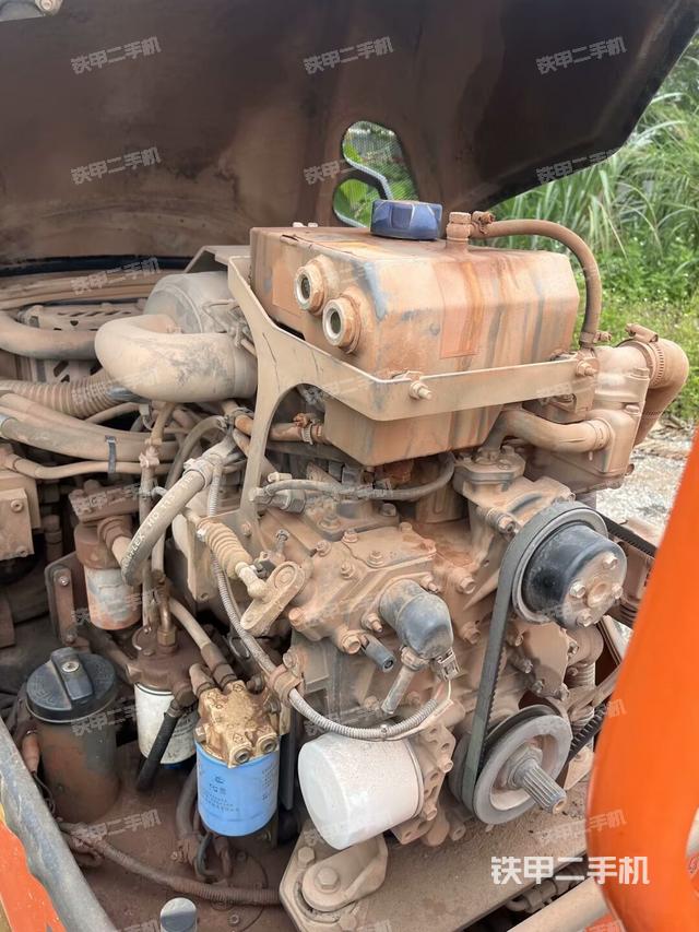 風(fēng)扇及皮帶（壓路機(jī)發(fā)動(dòng)機(jī)艙）