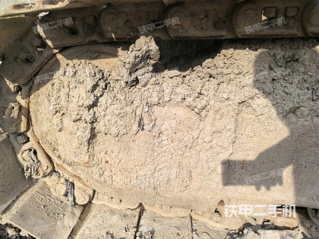 左驱动轮(行走机构) 左驱动轮(行走机构)