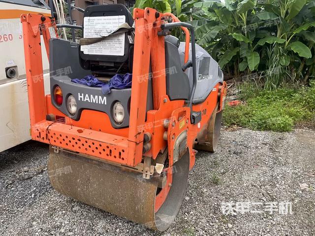 左后45°（壓路機(jī)整機(jī)外觀）