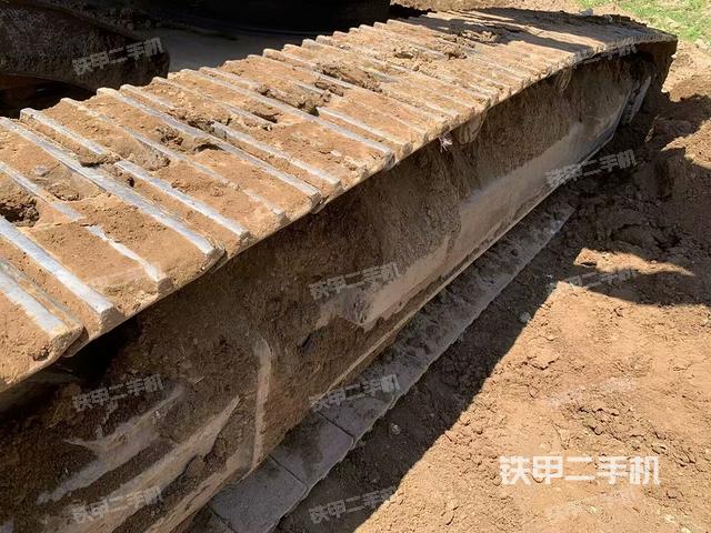 單側履帶整體(整機外觀) 單側履帶整體(整機外觀)