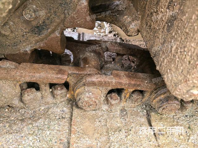 右驱动轮(行走机构) 右驱动轮(行走机构)