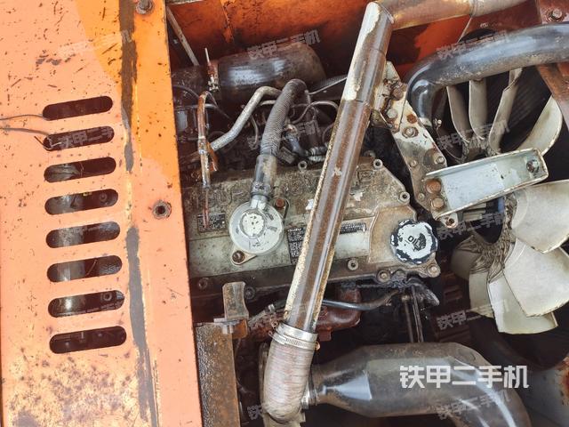 發(fā)動(dòng)機(jī)整體俯視(整機(jī)外觀) 發(fā)動(dòng)機(jī)整體俯視(整機(jī)外觀)