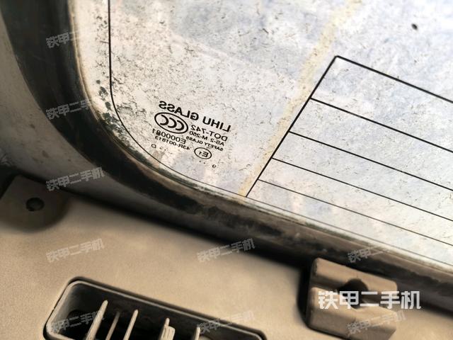 座椅后部（驾驶室部分）