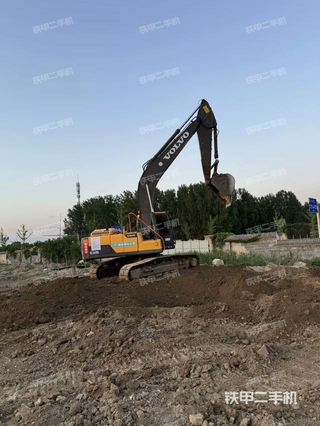 整机右后45°(整机外观) 整机右后45°(整机外观)