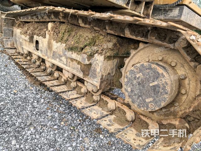 左側行走馬達蓋板（行走機構）