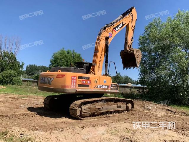整機右后45°(整機外觀) 整機右后45°(整機外觀)