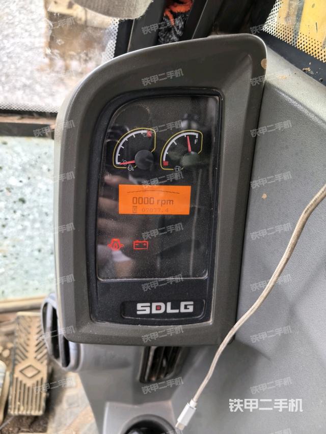 ?駕駛室正側（駕駛室部分）