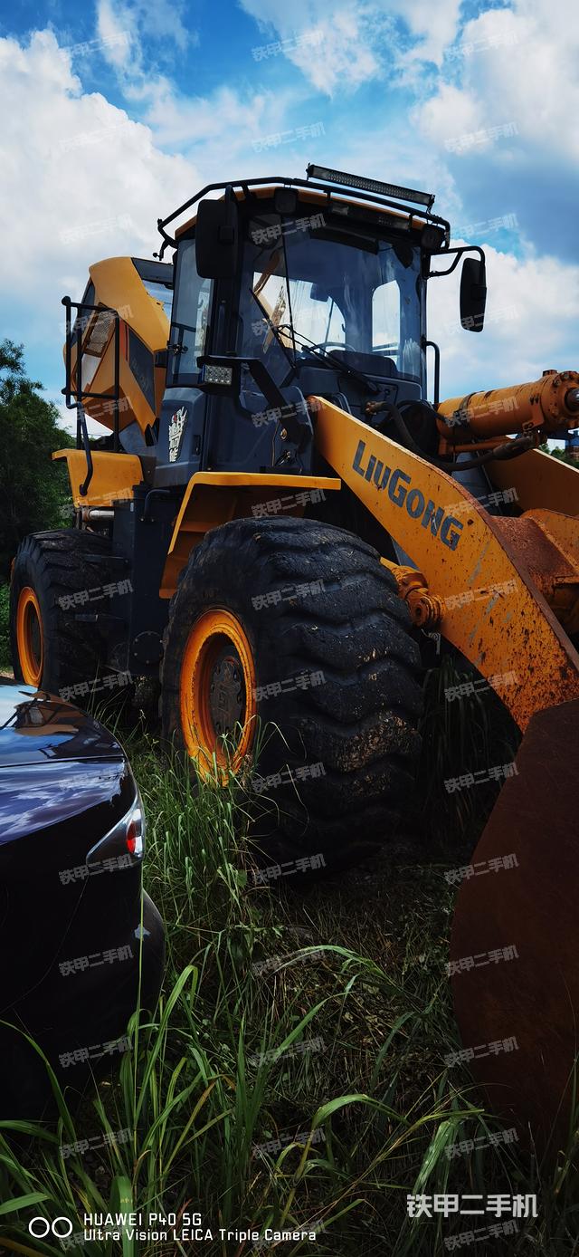 发动机右侧（整机外观及大件）