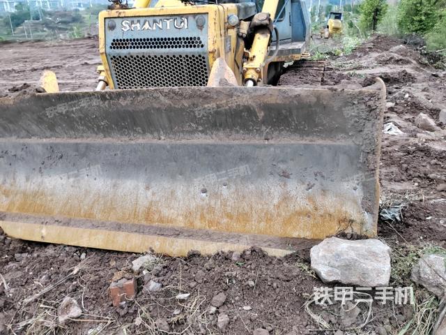 左引导轮(推土机底盘及工作装置) 左引导轮(推土机底盘及工作装置)