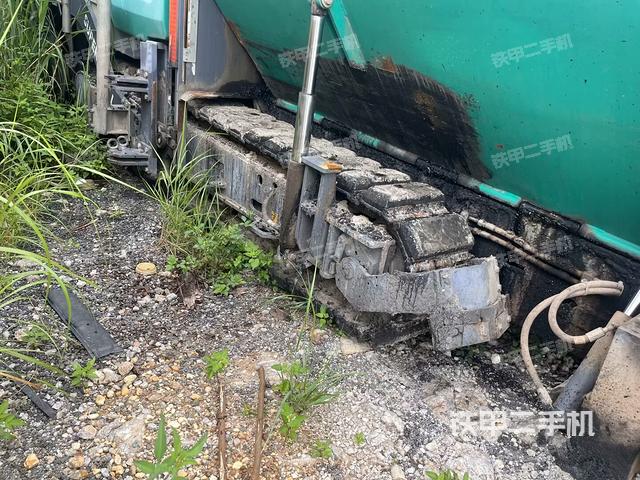 左驱动轮/左后轮（行走机构）