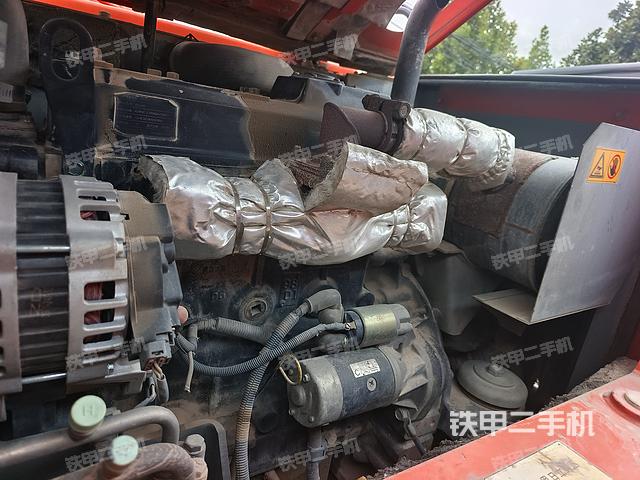 发动机整体俯视(整机外观) 发动机整体俯视(整机外观)