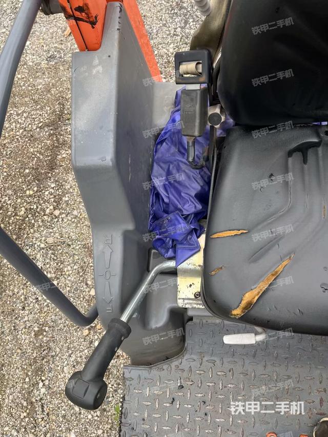 儀表盤(pán)全景（壓路機(jī)駕駛室）