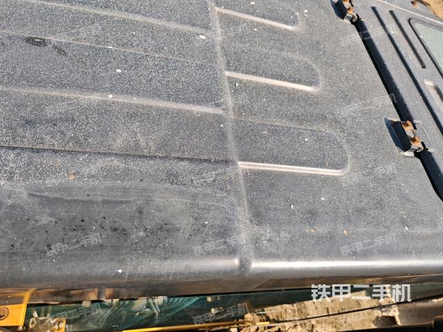 驾驶室顶部俯视(上车部件) 驾驶室顶部俯视(上车部件)