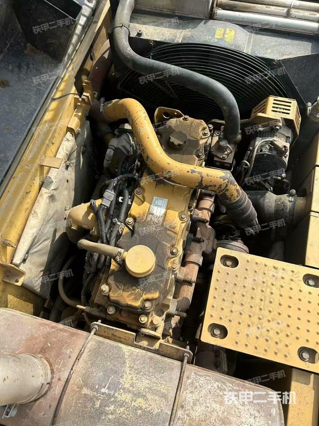 发动机整体俯视(整机外观) 发动机整体俯视(整机外观)