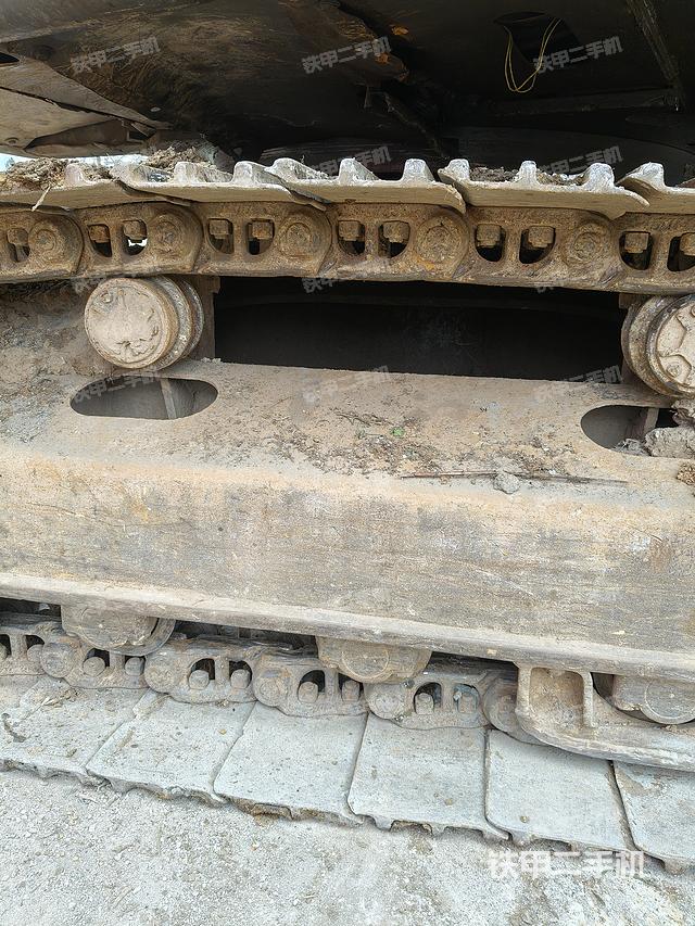 单侧履带整体（整机外观）