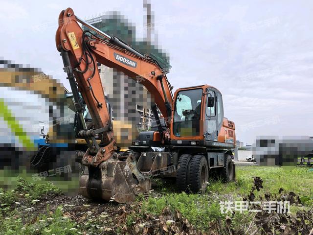 斗山DX150W- 9C挖掘機