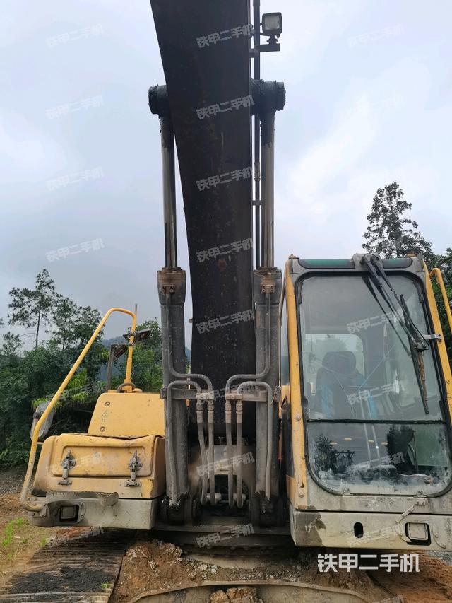 大臂油缸整體?豎拍（工作和回轉裝置）