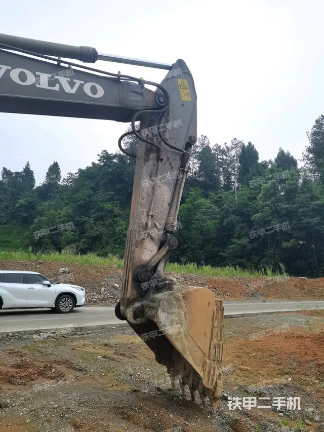 小臂整體右前（工作和回轉裝置）