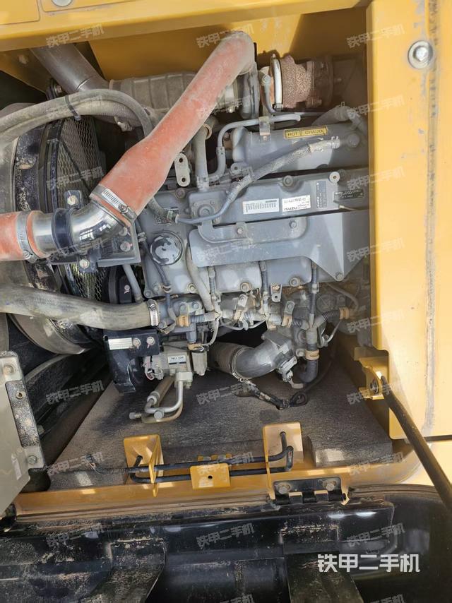 发动机整体俯视(整机外观) 发动机整体俯视(整机外观)