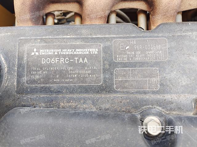 发动机整体俯视(整机外观) 发动机整体俯视(整机外观)