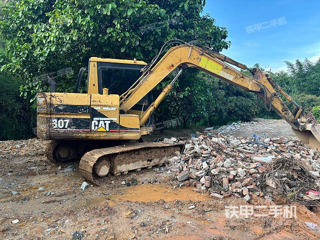 整机右后45°(整机外观) 整机右后45°(整机外观)