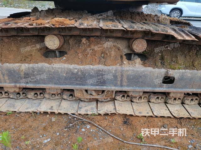 左側行走馬達蓋板（行走機構）