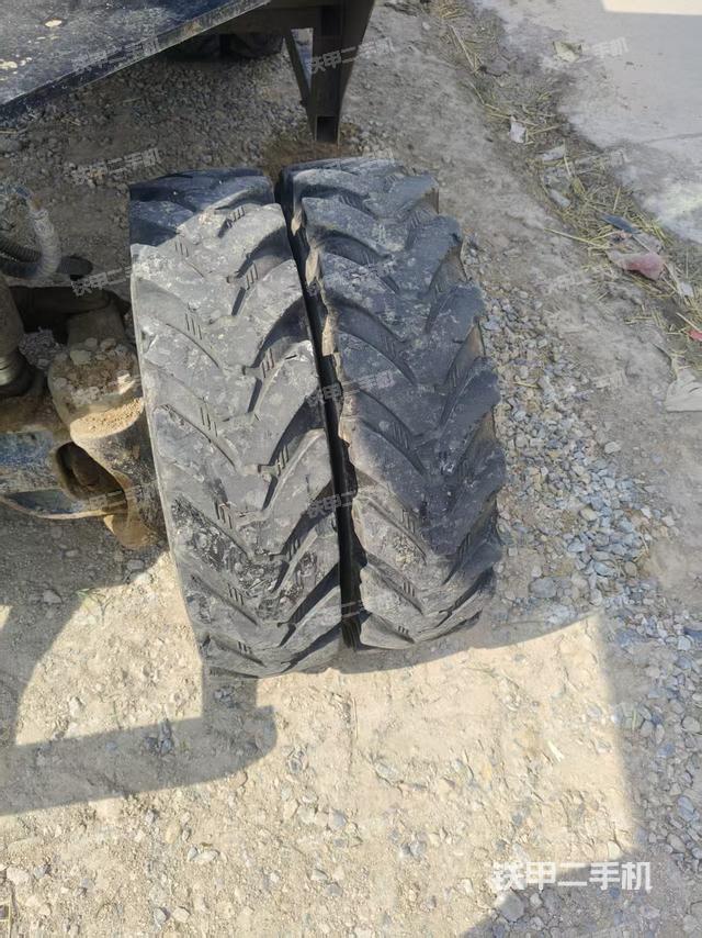 单侧履带整体（整机外观）