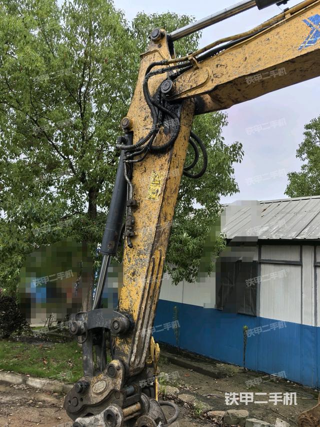 大臂背部俯视(工作和回转装置) 大臂背部俯视(工作和回转装置)