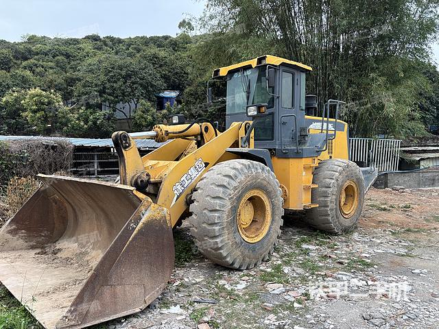 发动机左侧（整机外观及大件）