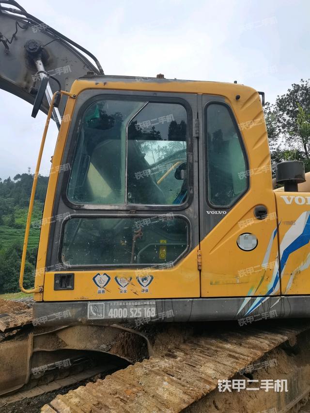 駕駛室左后45度（駕駛室部分）