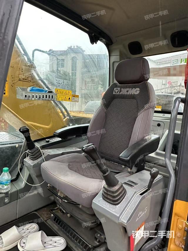 驾驶室整体(整机外观) 驾驶室整体(整机外观)