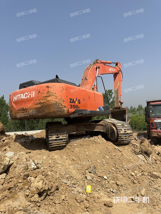 整机右后45°(整机外观) 整机右后45°(整机外观)