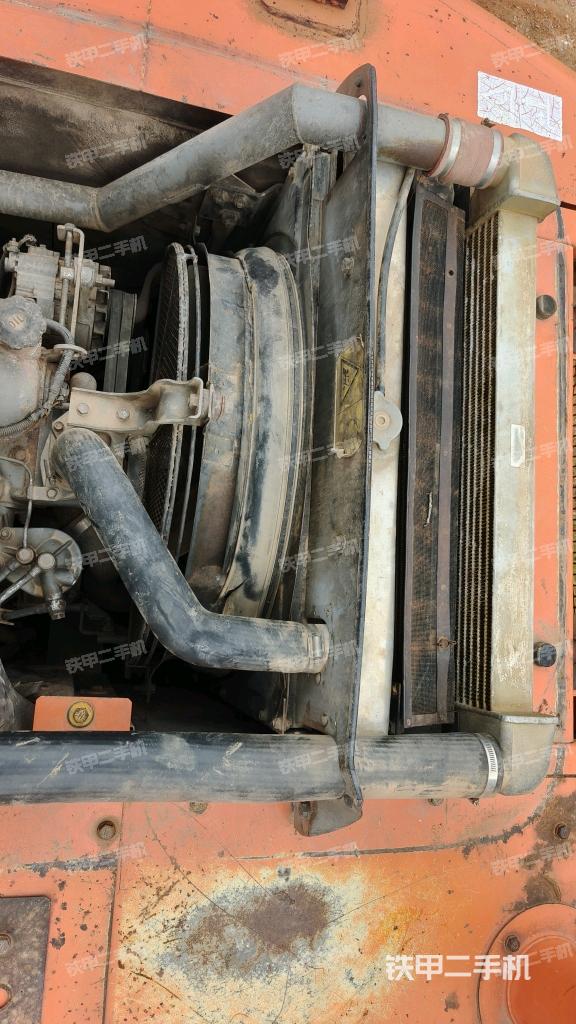 水箱+风扇特写(上车部件) 水箱+风扇特写(上车部件)