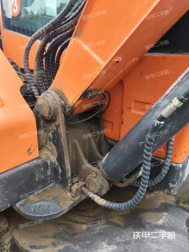 大臂根部 斜（工作和回转装置）