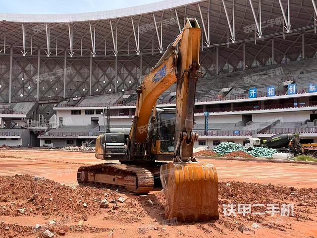 整机右后45°(整机外观) 整机右后45°(整机外观)