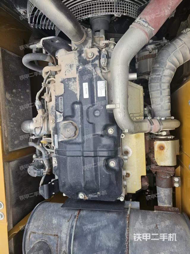 发动机整体俯视(整机外观) 发动机整体俯视(整机外观)