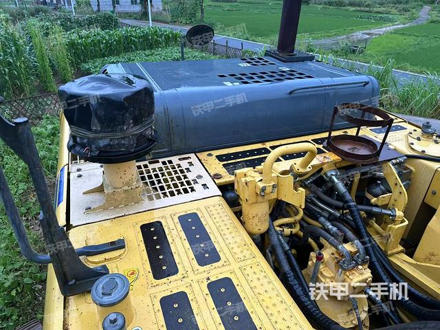 驾驶室整体（整机外观）