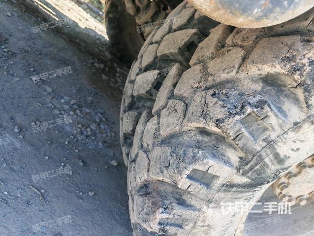 左侧履带整体 （行走机构）