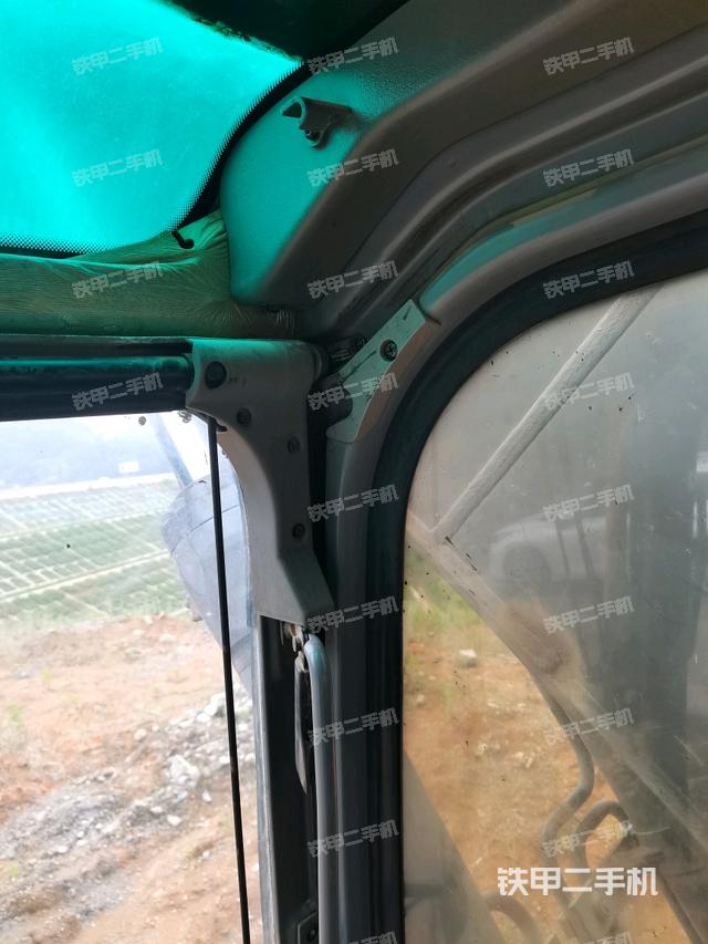 頂棚整體（駕駛室部分）