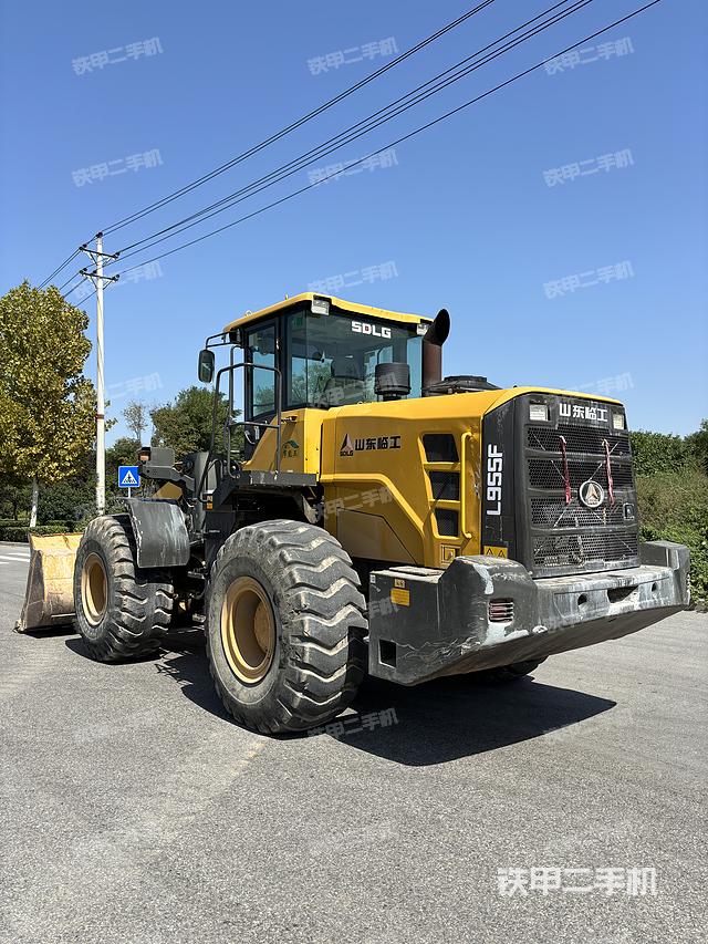 工作装置整体（整机外观及大件）