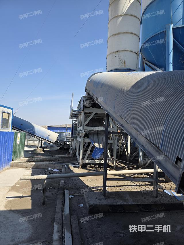 整机右侧（设备外观及核心部件）