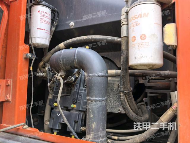 液壓泵室(大件艙室) 液壓泵室(大件艙室)